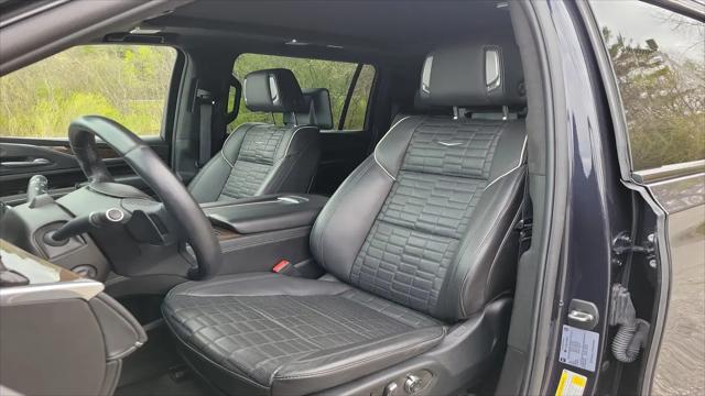 2023 Cadillac Escalade ESV 4WD Sport Platinum