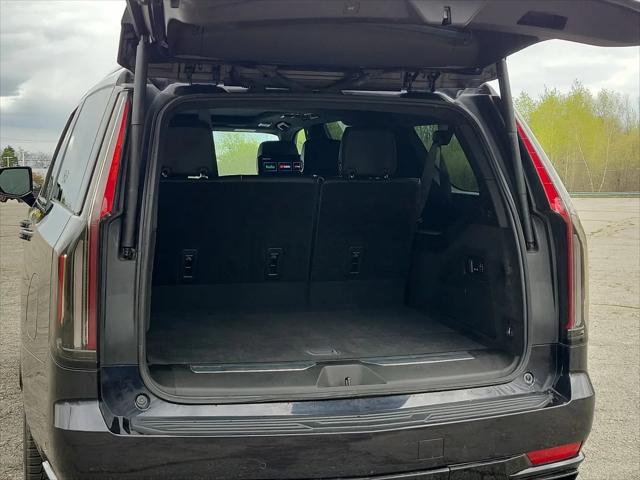 2023 Cadillac Escalade ESV 4WD Sport Platinum