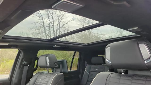 2023 Cadillac Escalade ESV 4WD Sport Platinum