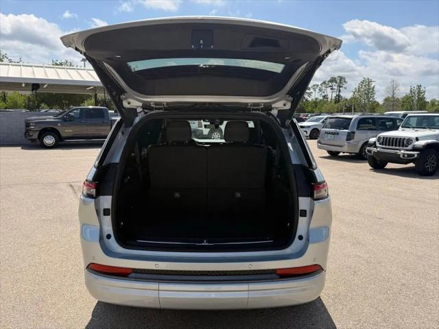 2026 Jeep Grand Cherokee L Summit 4x4