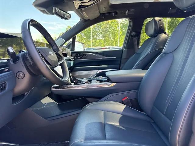2025 Cadillac Escalade Luxury 2 AWD