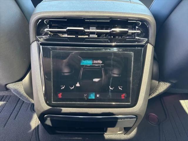 2025 Cadillac Escalade Luxury 2 AWD