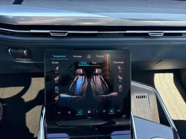 2025 Cadillac Escalade Luxury 2 AWD