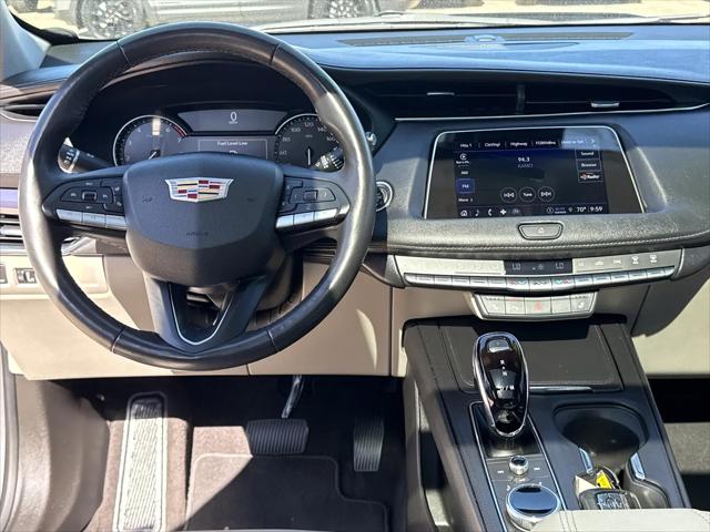 2023 Cadillac XT4 FWD Luxury
