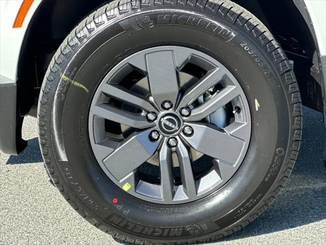 2026 Nissan Frontier Crew Cab Long Bed SV 4x2