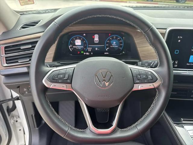 2025 Volkswagen Atlas 2.0T SE w/Technology