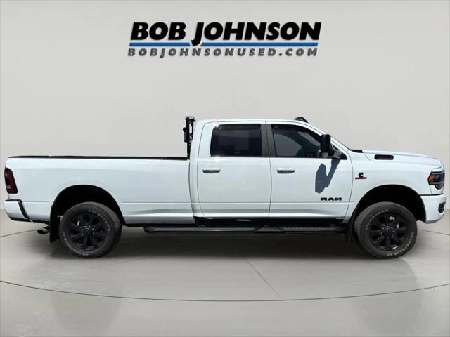2022 Ram 3500 Big Horn Crew Cab 4x4 8' Box