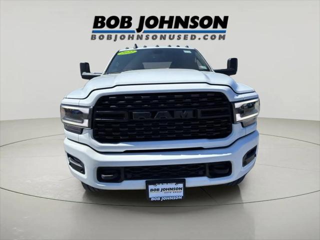 2022 Ram 3500 Big Horn Crew Cab 4x4 8' Box