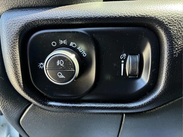 2022 Ram 3500 Big Horn Crew Cab 4x4 8' Box