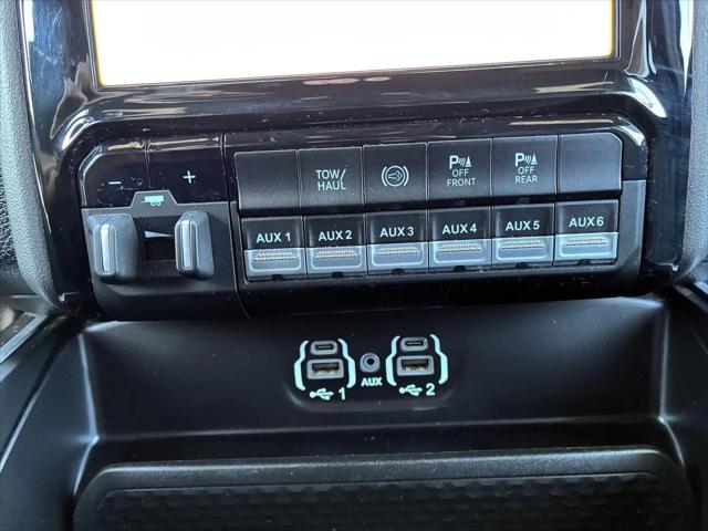 2022 Ram 3500 Big Horn Crew Cab 4x4 8' Box