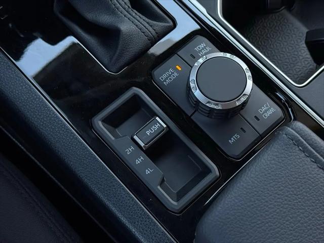 2026 Toyota Tundra SR5 CrewMax 5.5' Bed