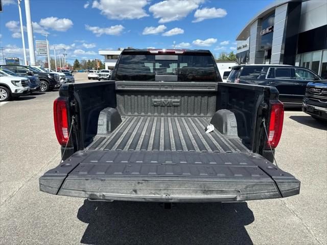 2026 GMC Sierra 1500 Crew Cab, Short Bed, SLT, 4WD
