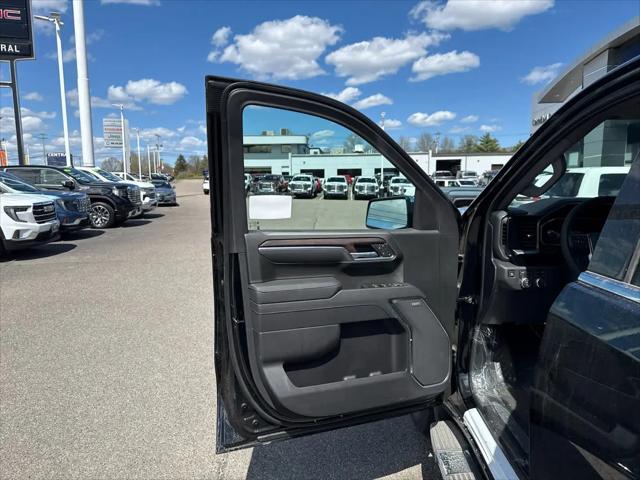 2026 GMC Sierra 1500 Crew Cab, Short Bed, SLT, 4WD