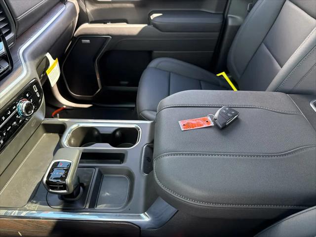 2026 GMC Sierra 1500 Crew Cab, Short Bed, SLT, 4WD
