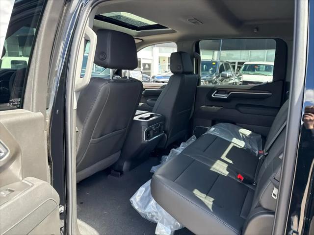 2026 GMC Sierra 1500 Crew Cab, Short Bed, SLT, 4WD