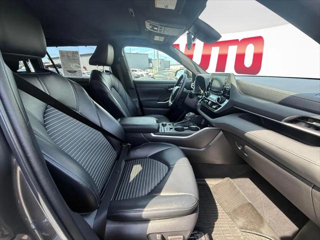 2022 Toyota Highlander XSE