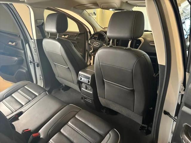 2023 GMC Acadia AWD Denali
