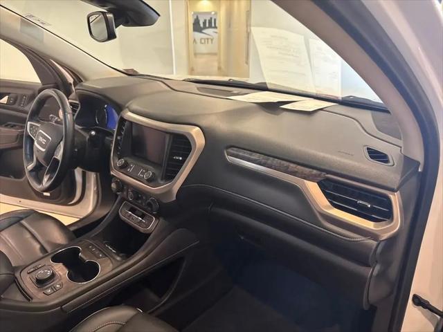 2023 GMC Acadia AWD Denali
