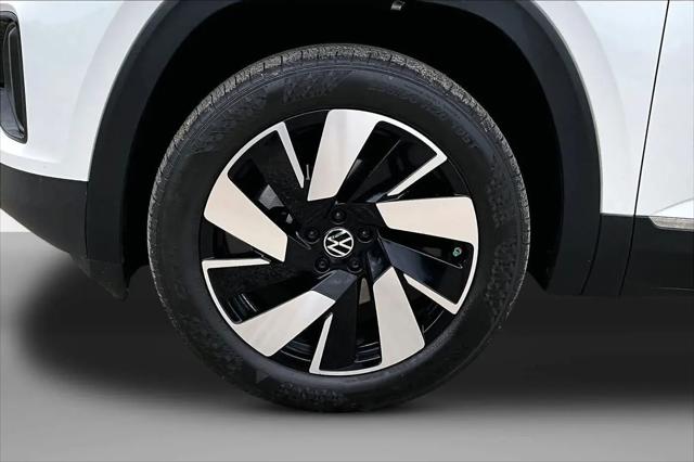 2024 Volkswagen Atlas Cross Sport 2.0T SEL