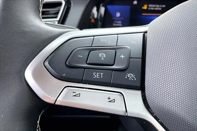 2024 Volkswagen Atlas Cross Sport 2.0T SEL