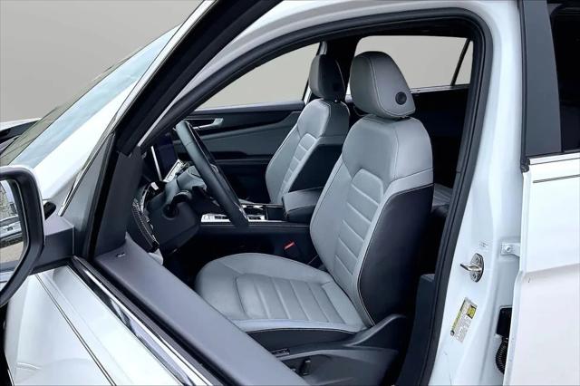 2024 Volkswagen Atlas Cross Sport 2.0T SEL