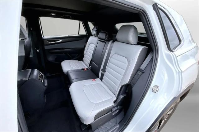 2024 Volkswagen Atlas Cross Sport 2.0T SEL