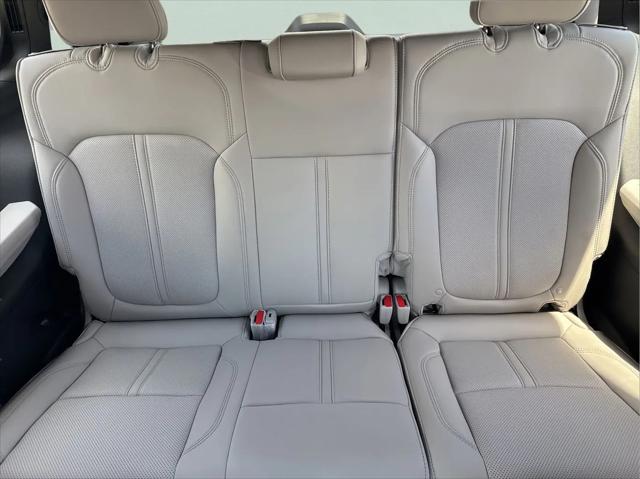 2026 Jeep Grand Wagoneer 4x2