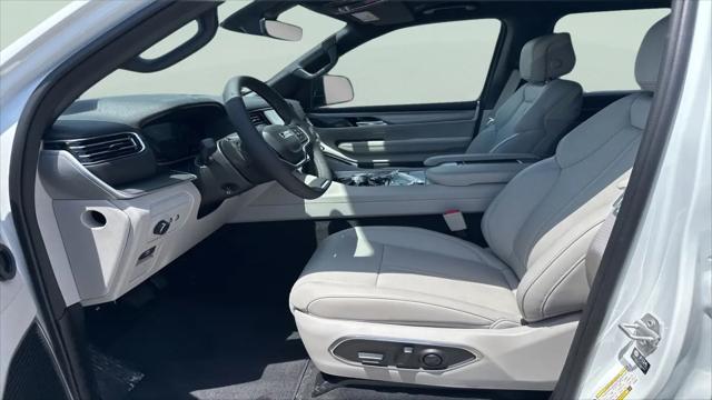 2026 Jeep Grand Wagoneer 4x2