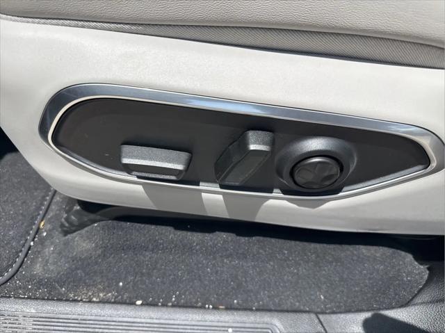 2026 Jeep Grand Wagoneer 4x2