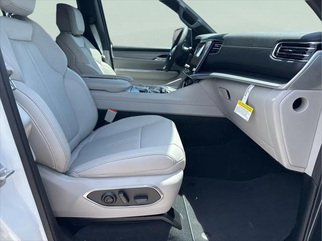 2026 Jeep Grand Wagoneer 4x2