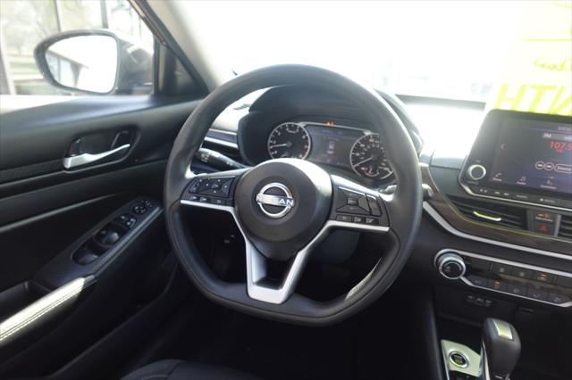 2024 Nissan Altima SV FWD