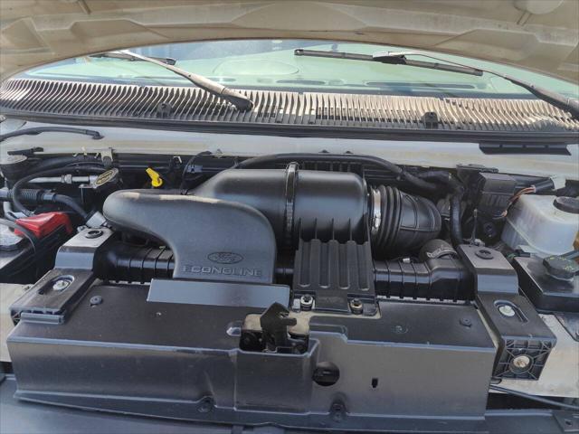 2007 Ford E-350 Super Duty Commercial