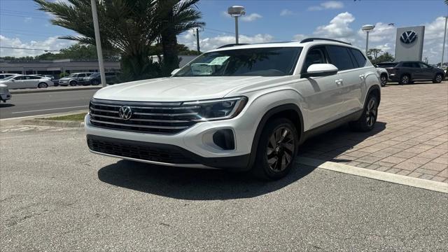2026 Volkswagen Atlas SE with Technology