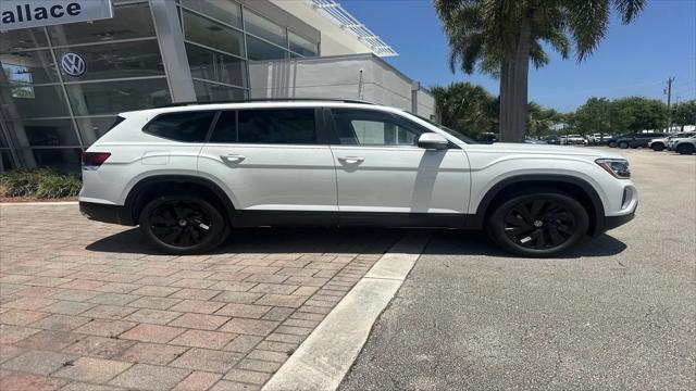 2026 Volkswagen Atlas SE with Technology