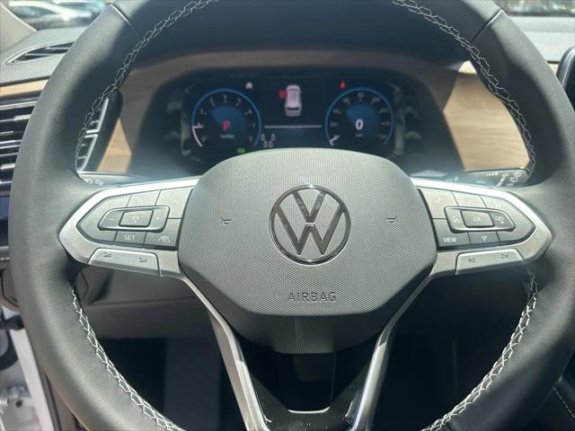2026 Volkswagen Atlas SE with Technology