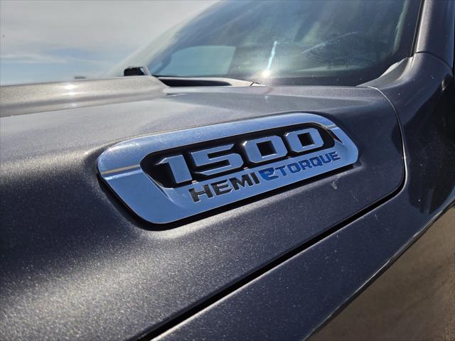 2024 Ram 1500 Lone Star Crew Cab 4x4 5'7" Box