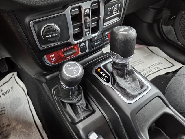 2025 Jeep Wrangler 4-Door Willys 4x4
