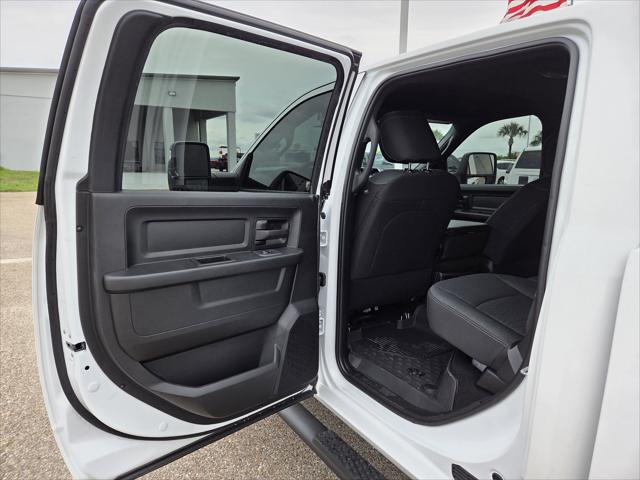 2026 Ram 2500 Black Express Crew Cab 4x4 8" Box