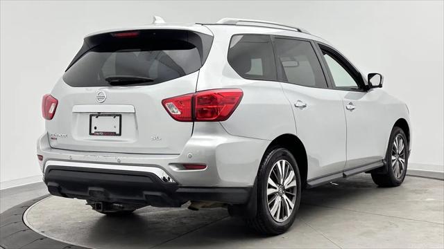2019 Nissan Pathfinder SL