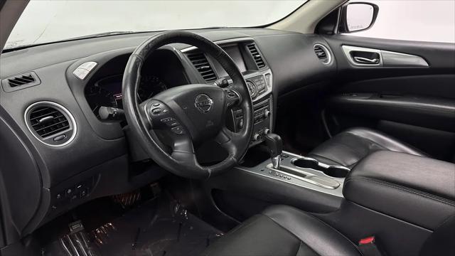 2019 Nissan Pathfinder SL