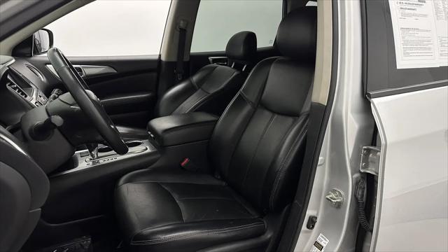 2019 Nissan Pathfinder SL