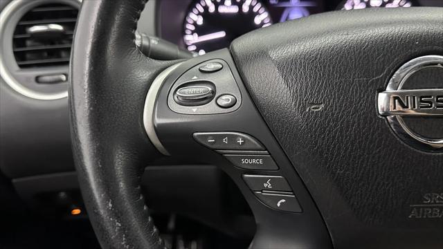 2019 Nissan Pathfinder SL