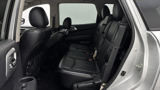 2019 Nissan Pathfinder SL