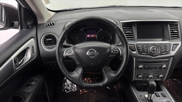 2019 Nissan Pathfinder SL