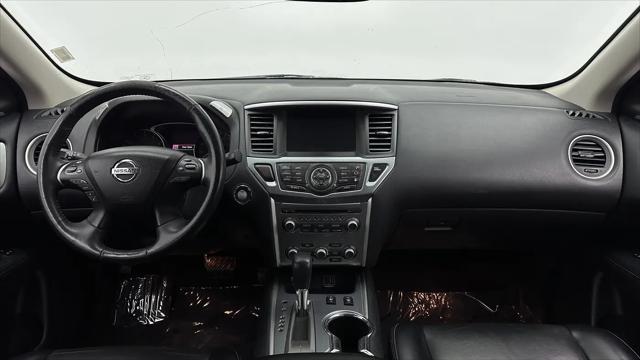 2019 Nissan Pathfinder SL