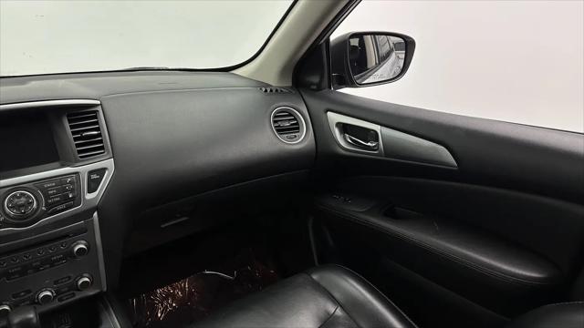 2019 Nissan Pathfinder SL