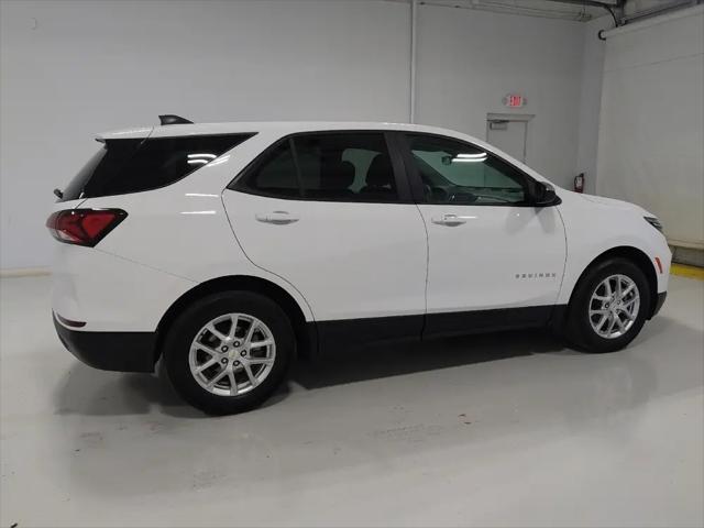 2022 Chevrolet Equinox FWD LS