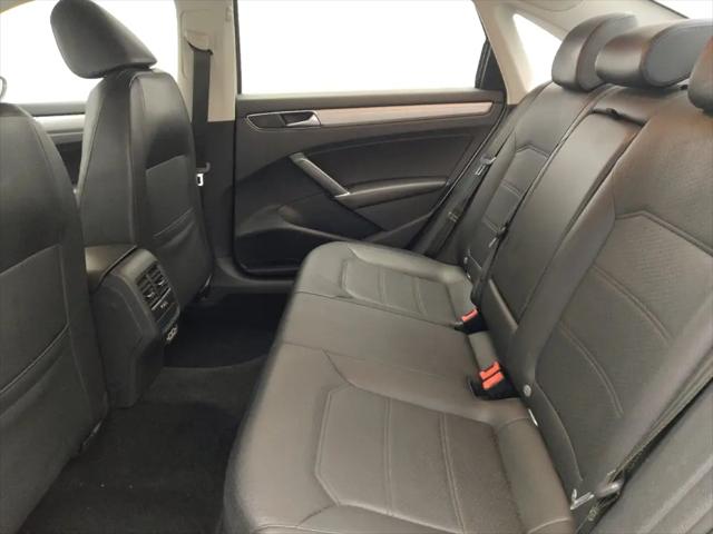 2019 Volkswagen Passat 2.0T Wolfsburg Edition