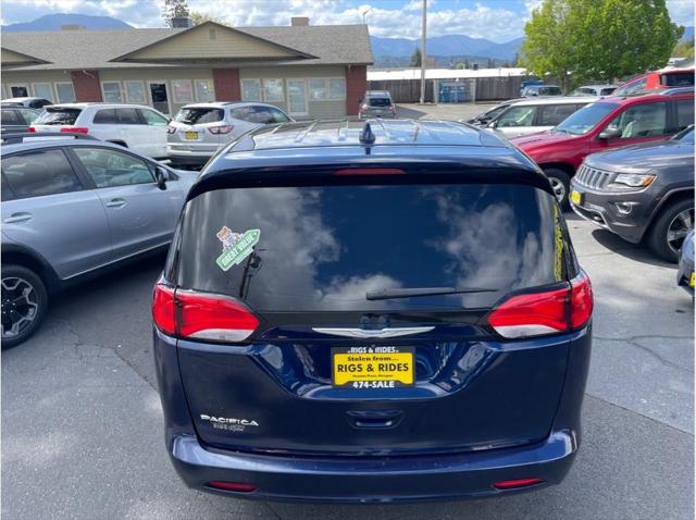 2017 Chrysler Pacifica LX