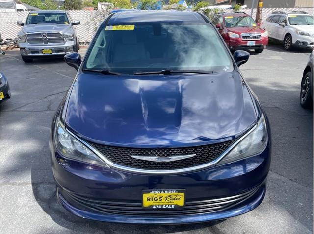 2017 Chrysler Pacifica LX